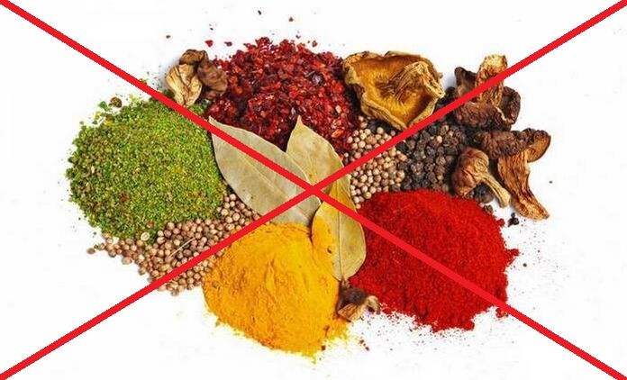 Արգանդի վզիկի օստեոխոնդրոզի դեպքում անհրաժեշտ է խուսափել կծու համեմունքների օգտագործումից։